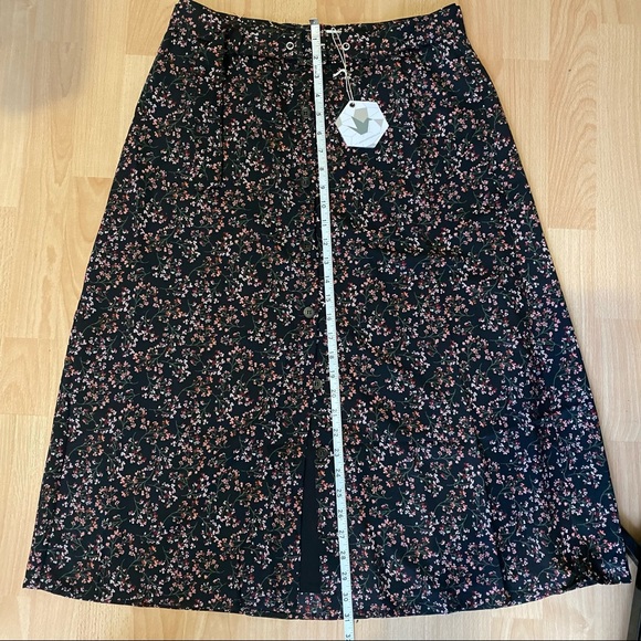 Paper Crane Midi Skirt with Belt - Picture 6 of 8
